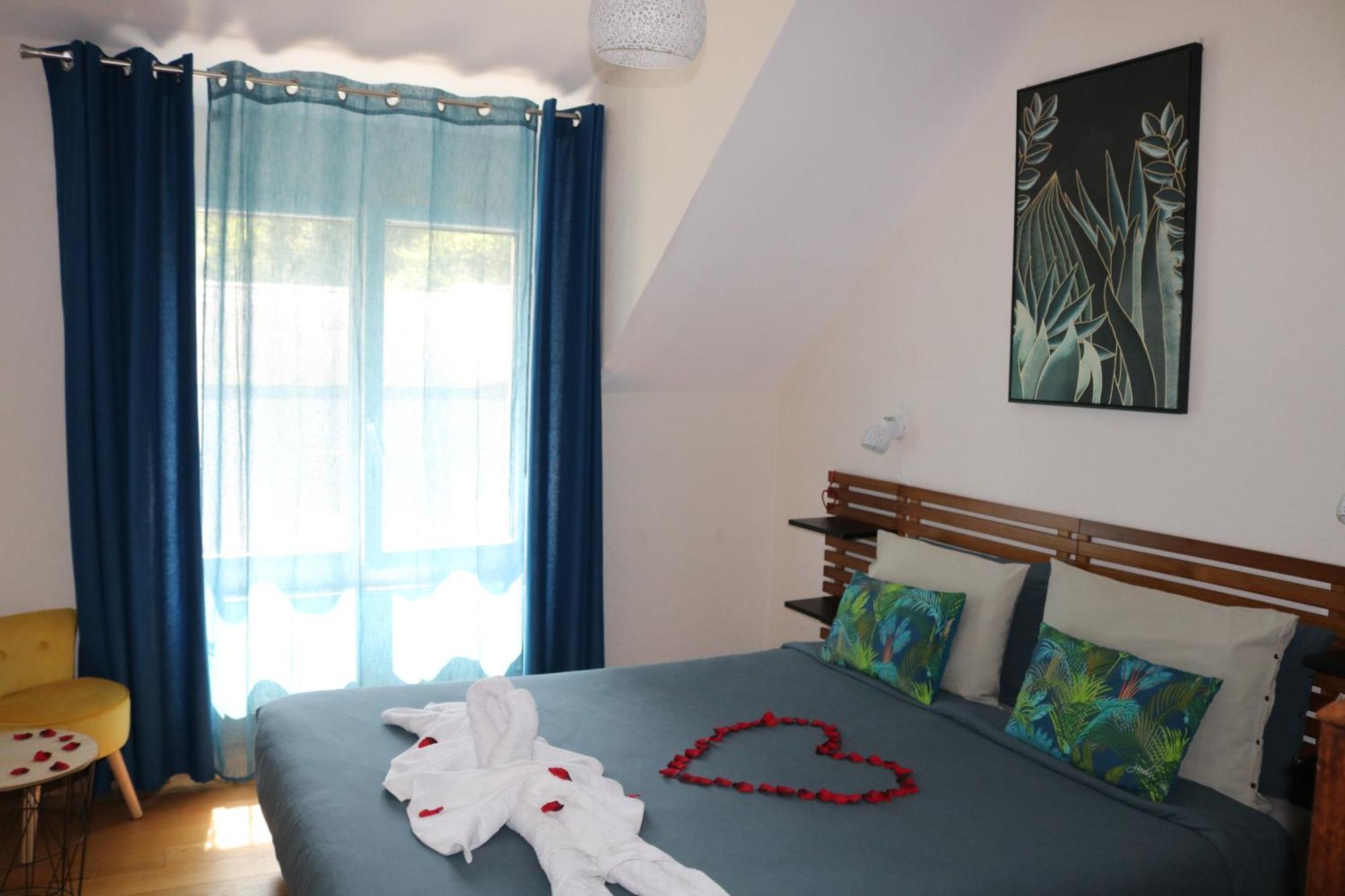 L'Autre Monde Chambres D'Hotes (Adults Only) Faverolles Kültér fotó